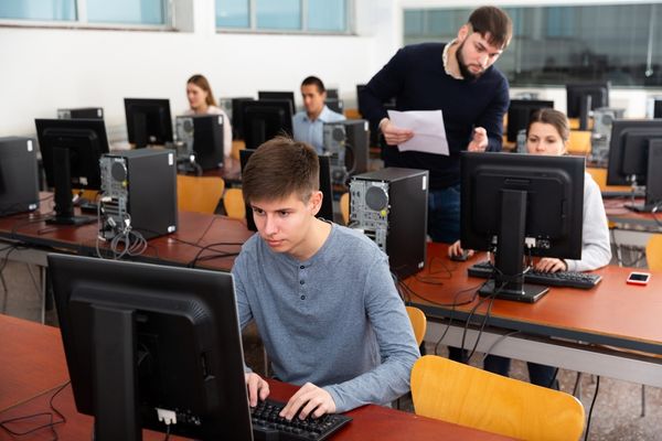 computer science vs information technology vs information systems
